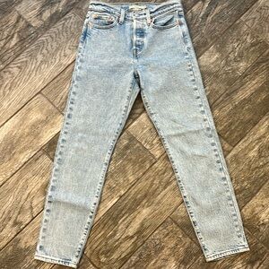 Levi’s Premium Wedgie Jeans, 26